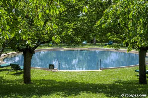 Chateau de Bagnols Pool