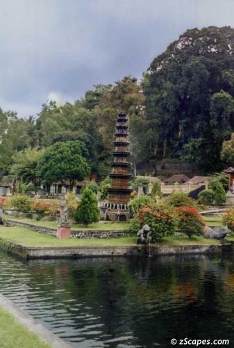 Titra Gangga min tower