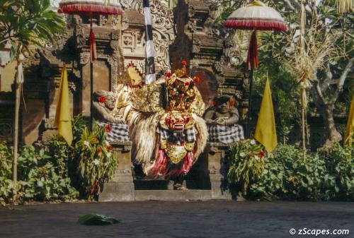 Barong dance entrance