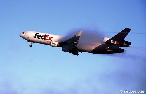 FedEx ND11f Wing Fogging 2009