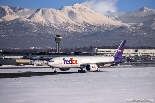 FedEx B777-200f Taxing 2013 