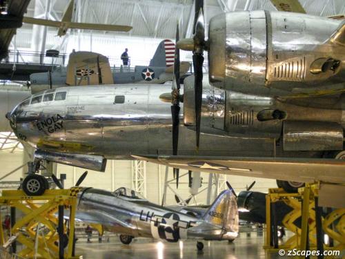 Boeing B29 Enola Gay