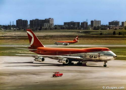 CP Air B747-218b