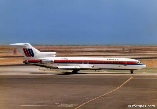 United Airlines B727-222