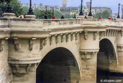 Paris walk Maison de Sponts